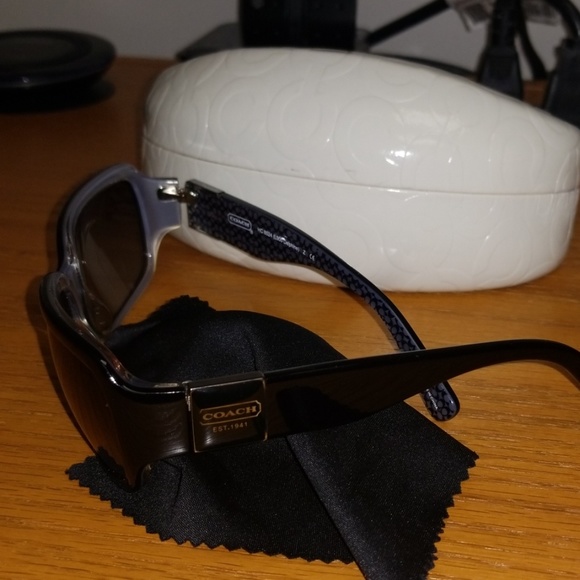 Sunglasses - Picture 2 of 5